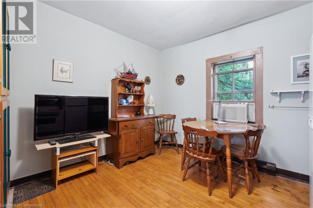 262 Arthur Street, Guelph, Ontario  N1E 4V8 - Photo 14 - 40739102