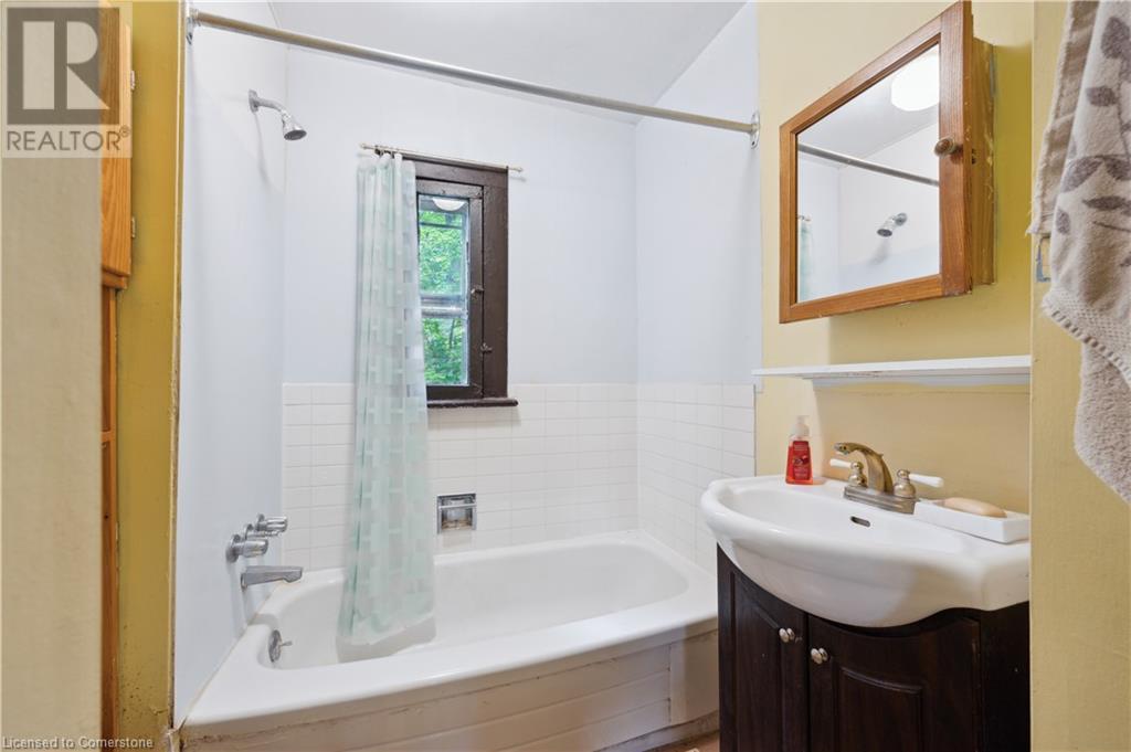 262 Arthur Street, Guelph, Ontario  N1E 4V8 - Photo 25 - 40739102