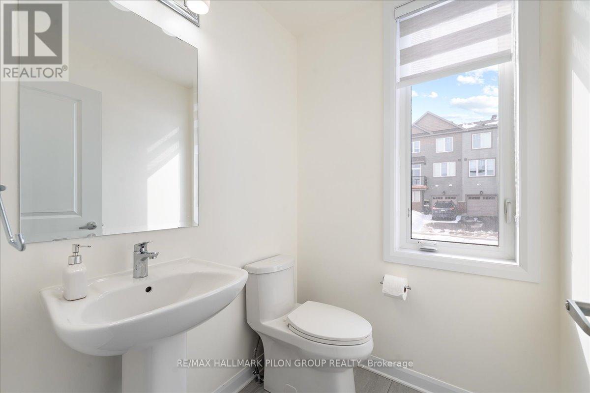 29 Watchim Street, Ottawa, Ontario  K4A 5K6 - Photo 10 - X12150773