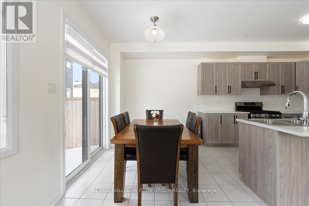29 Watchim Street, Ottawa, Ontario  K4A 5K6 - Photo 6 - X12150773