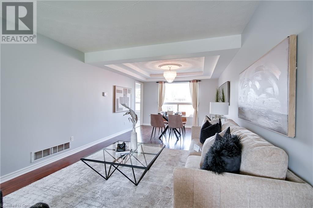 112 Stone Church Road W, Hamilton, Ontario  L9B 1A3 - Photo 5 - 40724057