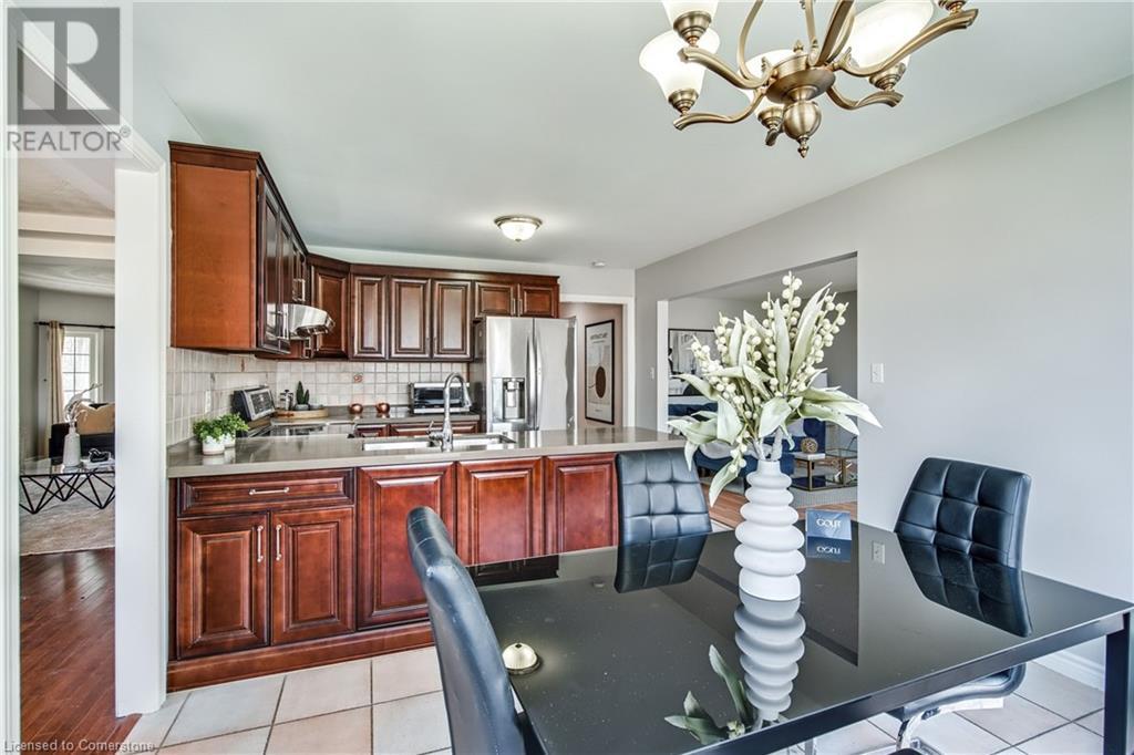 112 Stone Church Road W, Hamilton, Ontario  L9B 1A3 - Photo 10 - 40724057