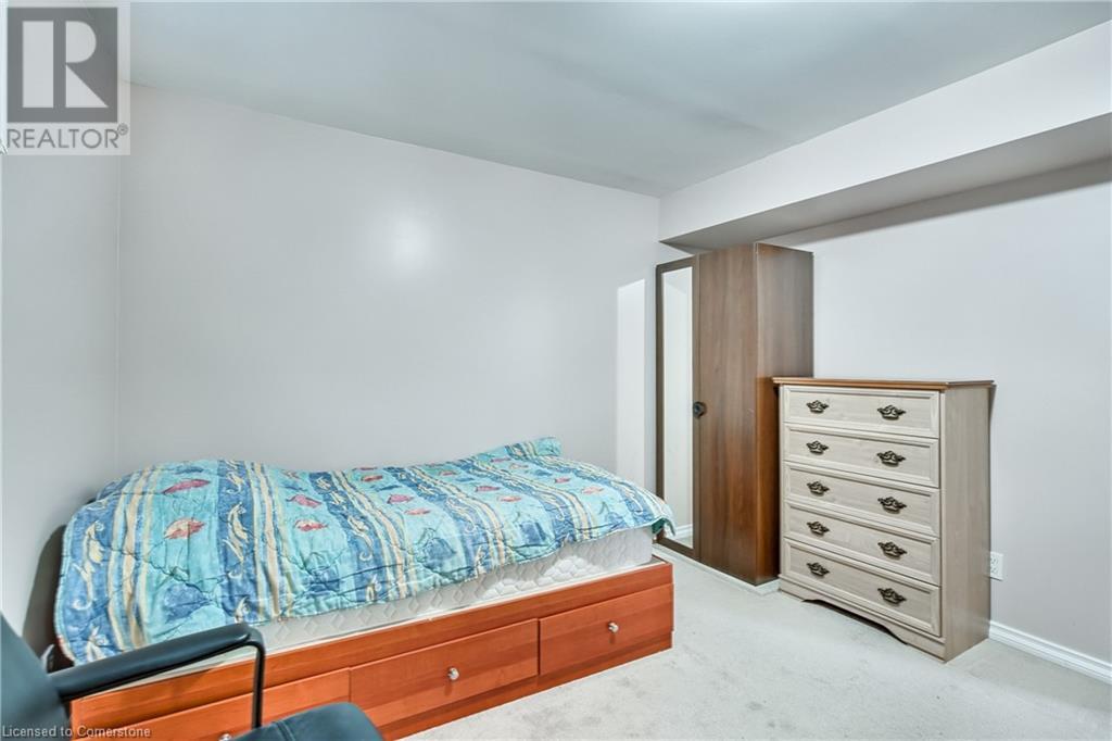112 Stone Church Road W, Hamilton, Ontario  L9B 1A3 - Photo 37 - 40724057