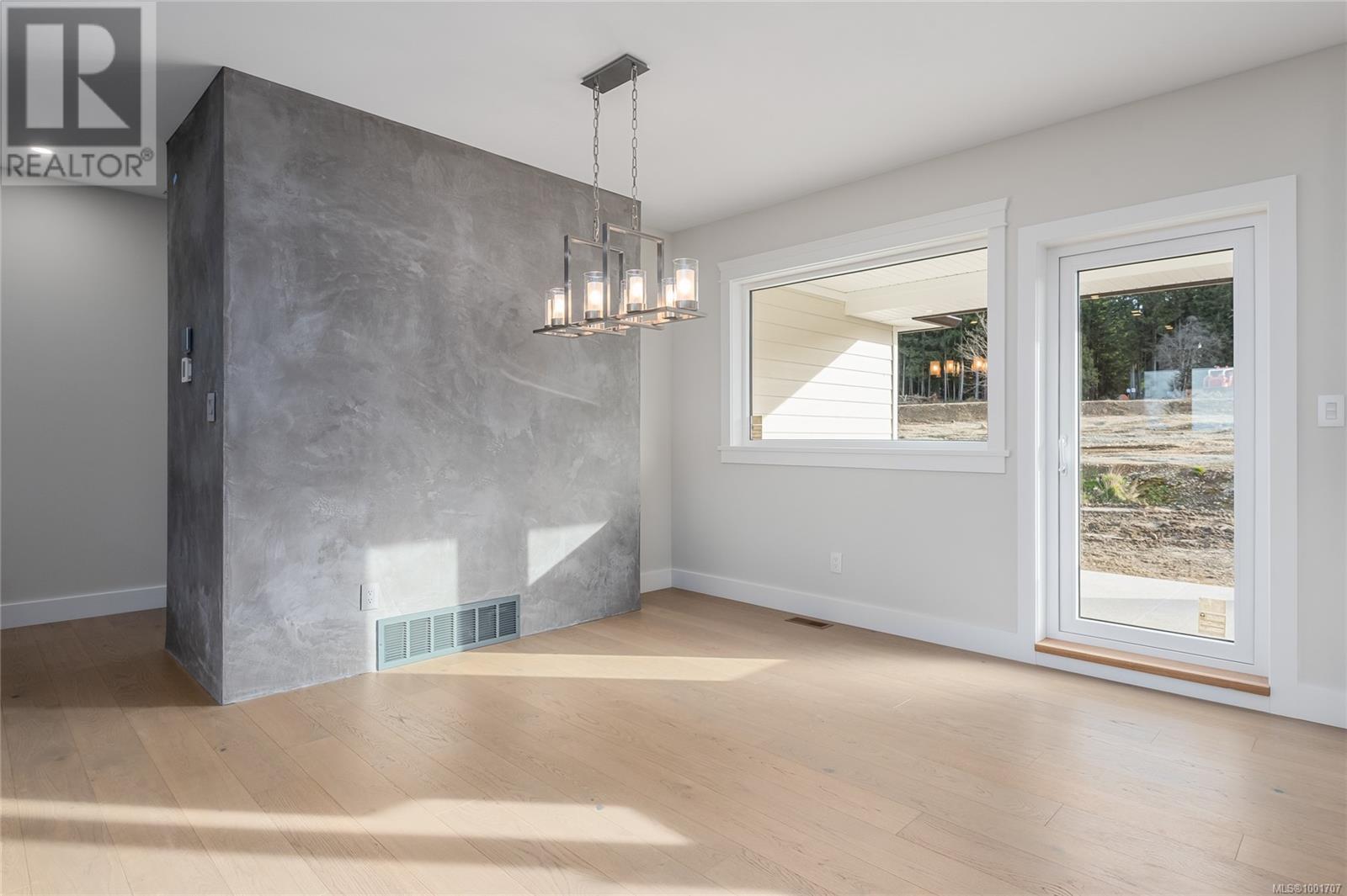 Property at 1783 Crown Isle Blvd image 3