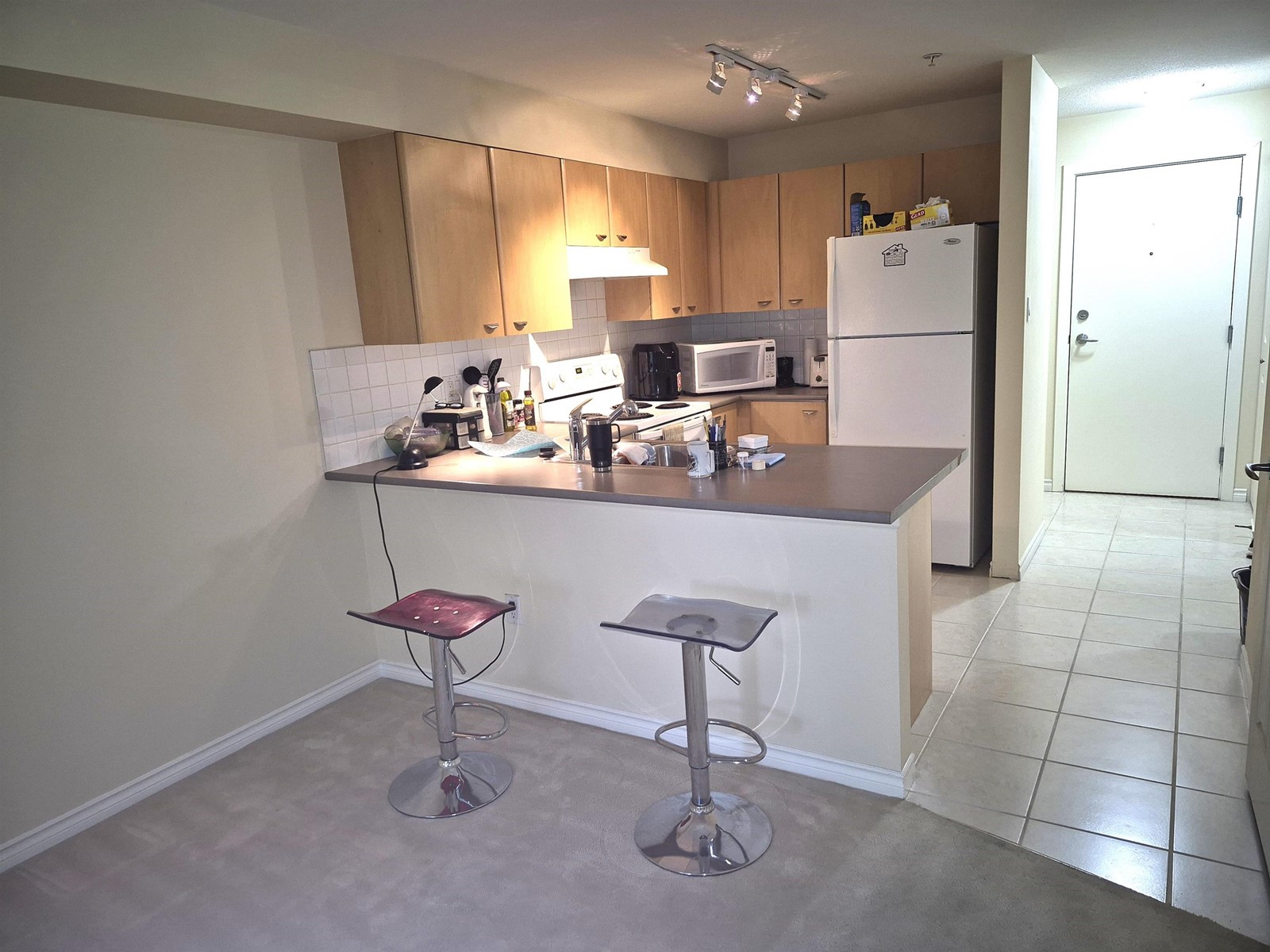 209 14877 100 Avenue, Surrey, British Columbia  V3R 3H1 - Photo 6 - R3004377