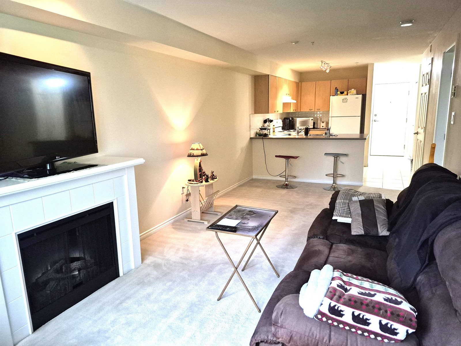 209 14877 100 Avenue, Surrey, British Columbia  V3R 3H1 - Photo 4 - R3004377