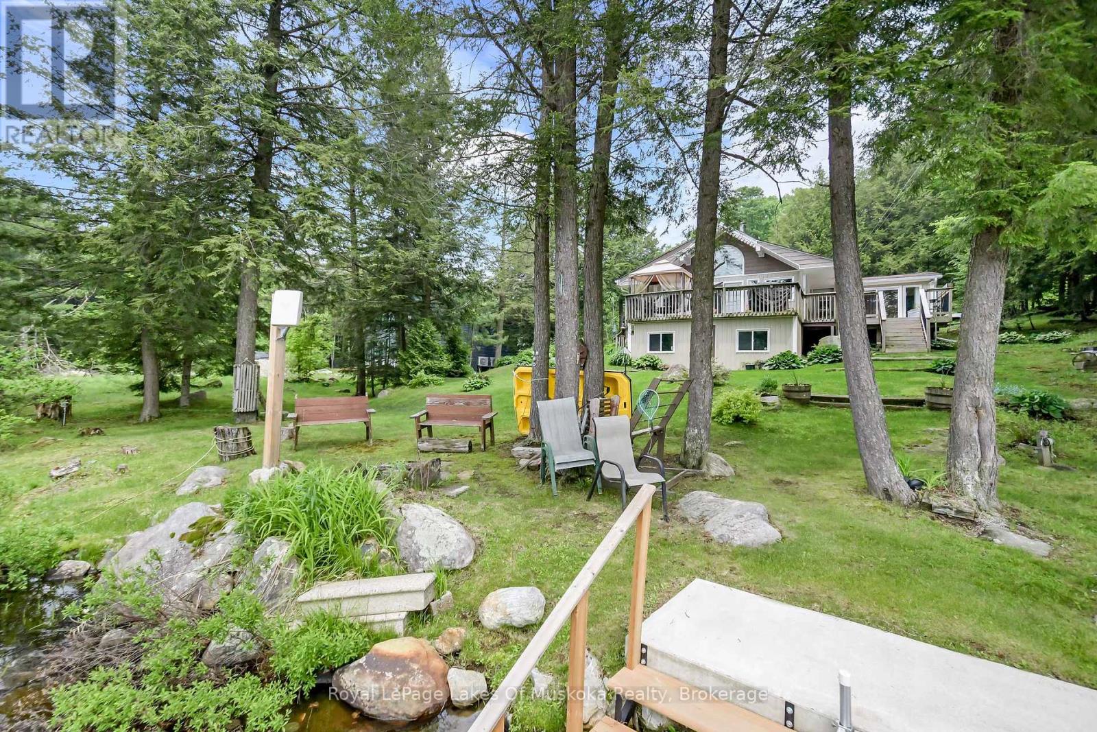 1019 Lakeshore Road N, Bracebridge, Ontario  P1L 1X3 - Photo 38 - X12090032