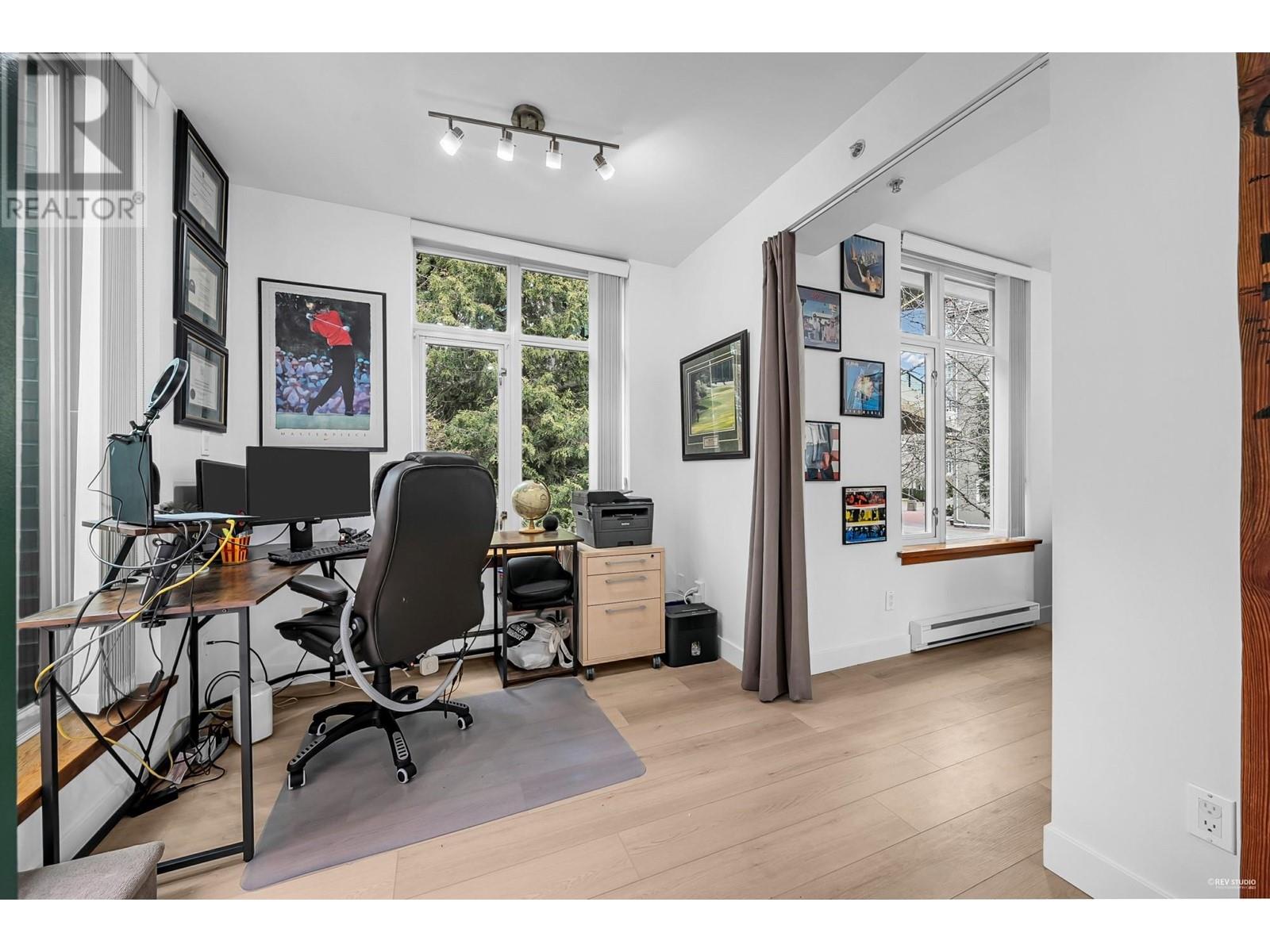 119 8 Renaissance Square, New Westminster, British Columbia  V3M 7A9 - Photo 11 - R2982143