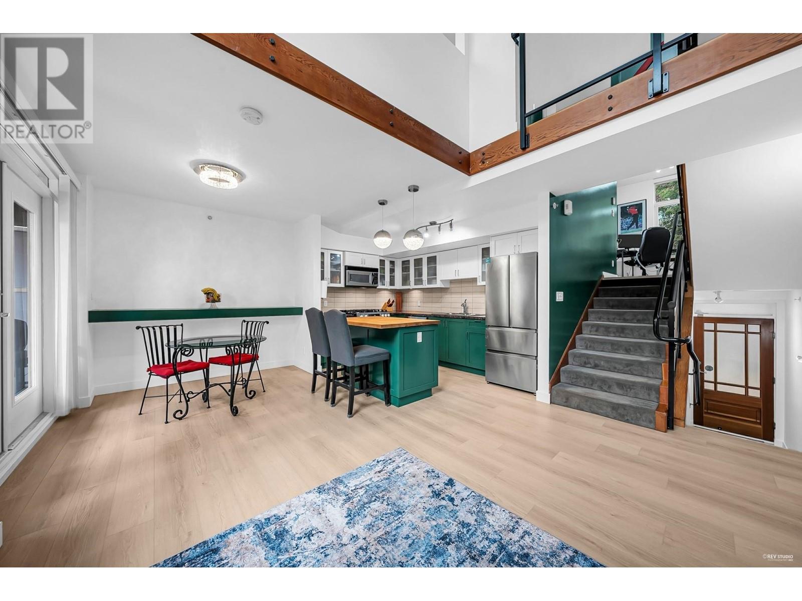 119 8 Renaissance Square, New Westminster, British Columbia  V3M 7A9 - Photo 9 - R2982143