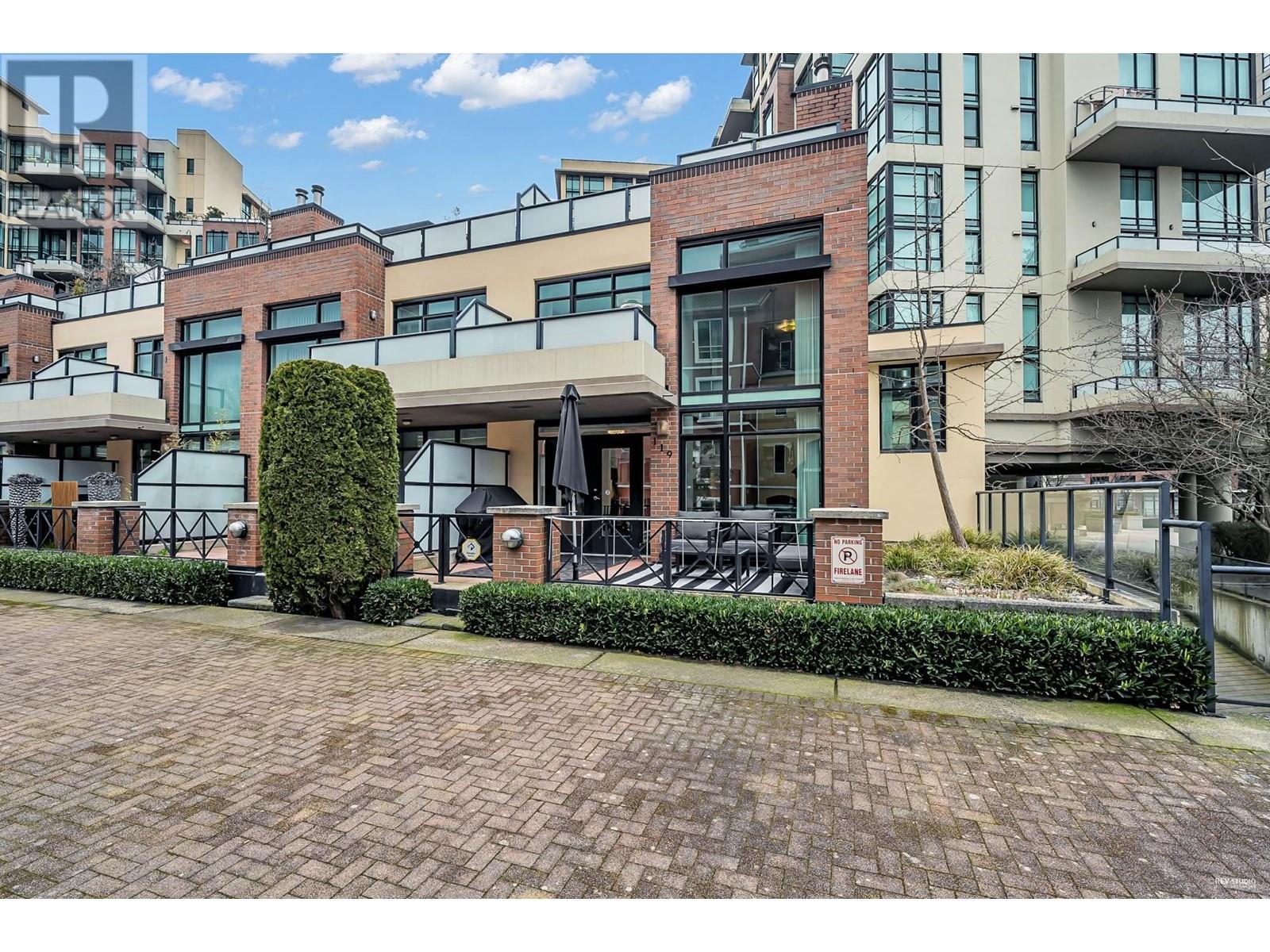119 8 Renaissance Square, New Westminster, British Columbia  V3M 7A9 - Photo 25 - R2982143