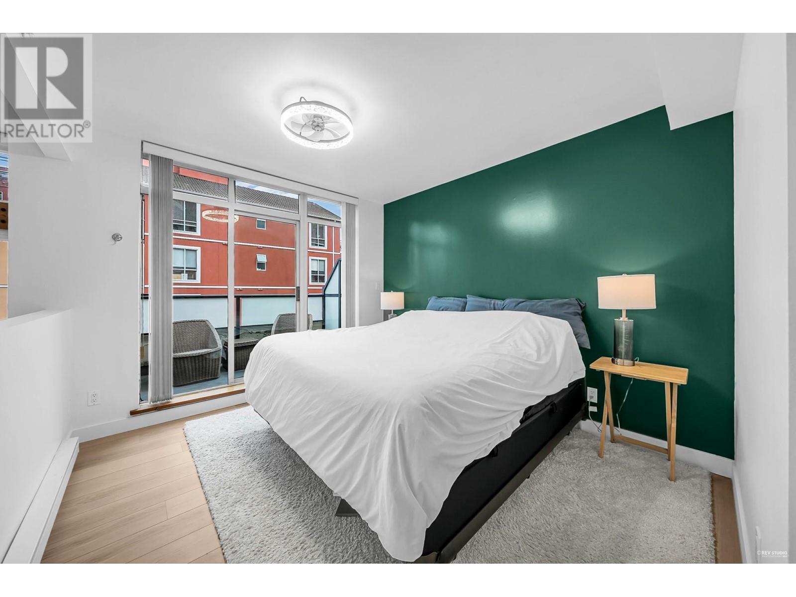 119 8 Renaissance Square, New Westminster, British Columbia  V3M 7A9 - Photo 16 - R2982143