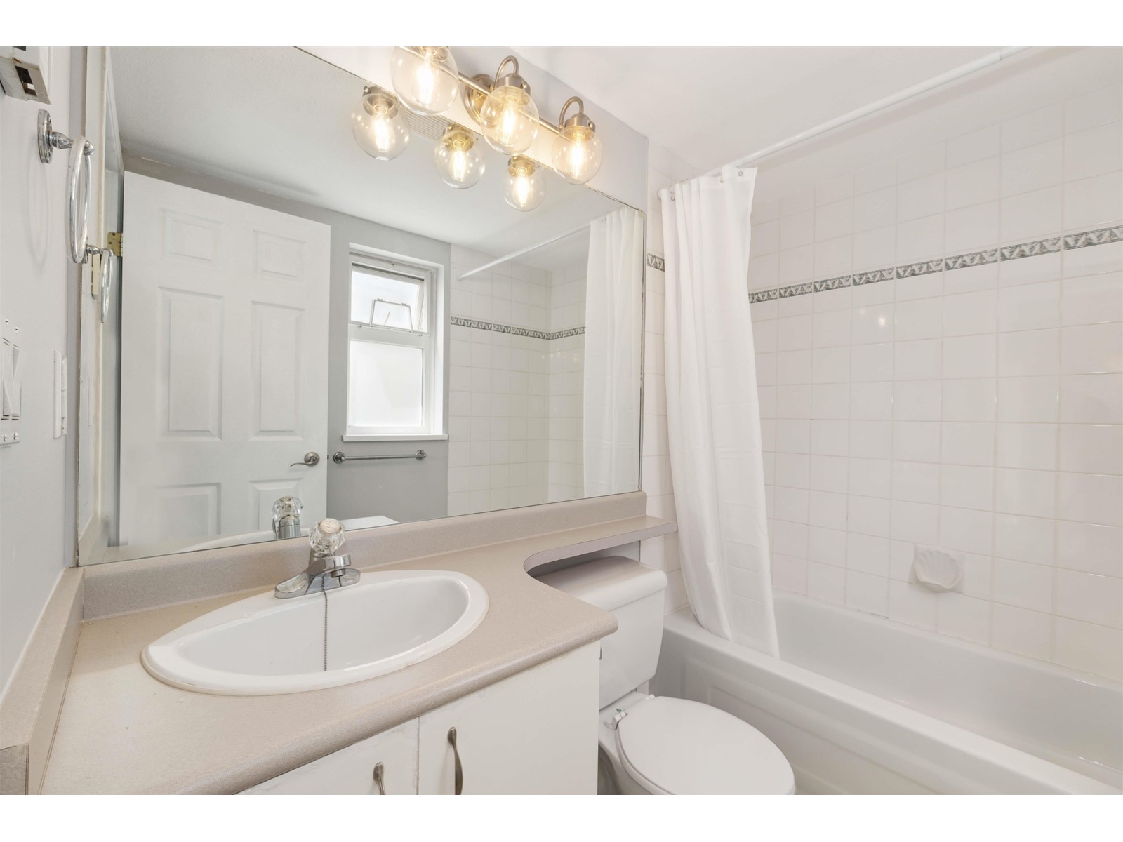 303 5499 203 Street, Langley, British Columbia  V3A 1W1 - Photo 12 - R3013009