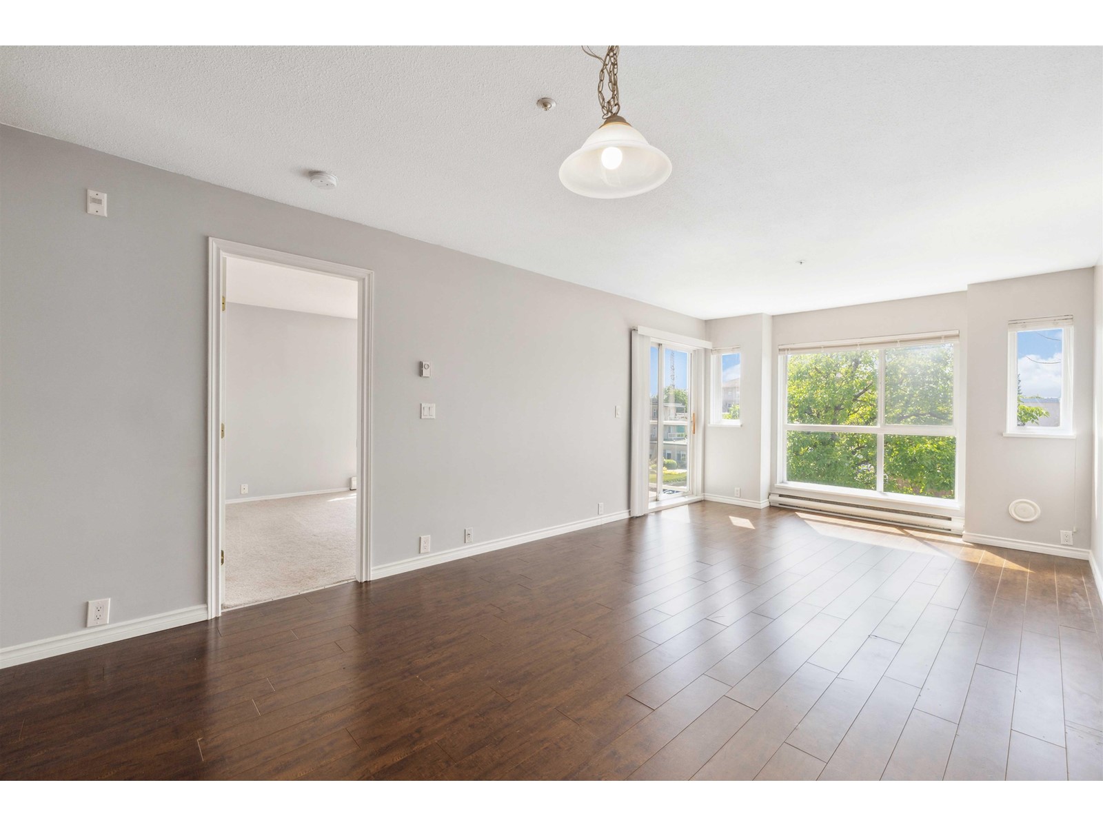 303 5499 203 Street, Langley, British Columbia  V3A 1W1 - Photo 5 - R3013009