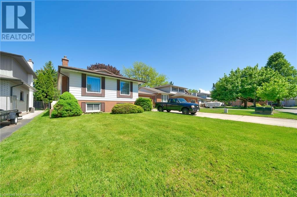 13 MEADOWBROOK Crescent, St. Catharines, Ontario