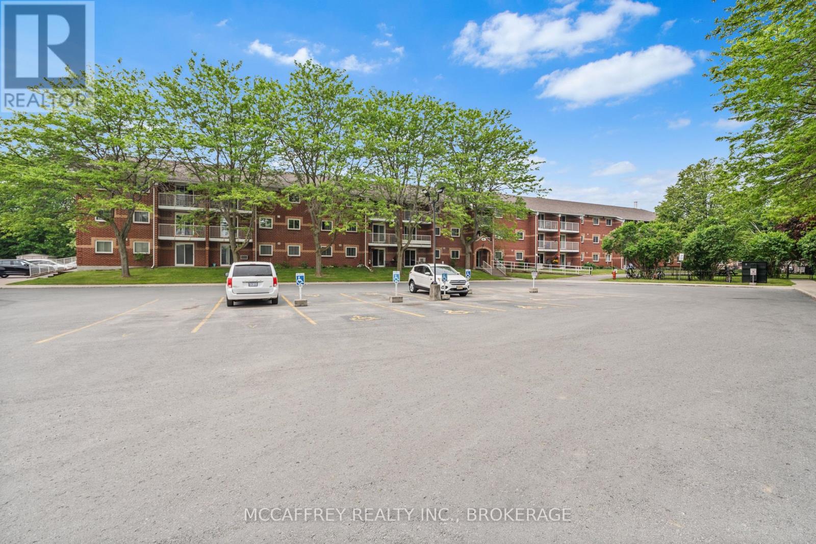 204 - 561 Armstrong Road, Kingston, Ontario  K7M 8J9 - Photo 3 - X12207718