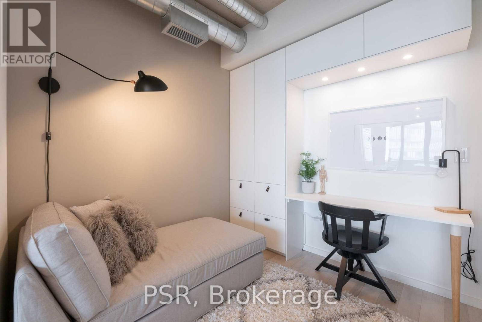 712 - 21 Lawren Harris Square, Toronto (Waterfront Communities), Ontario  M5A 0T4 - Photo 7 - C12207646