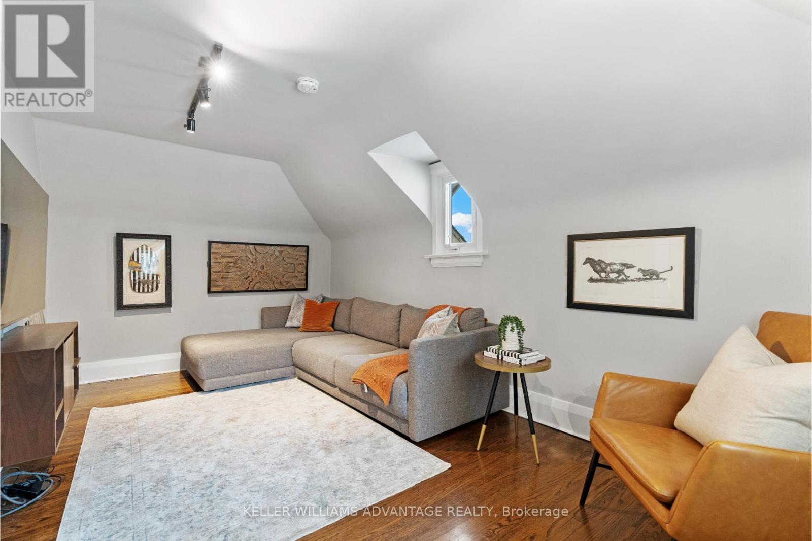 387 Elm Road, Toronto, Ontario  M5M 3V9 - Photo 19 - C12207662