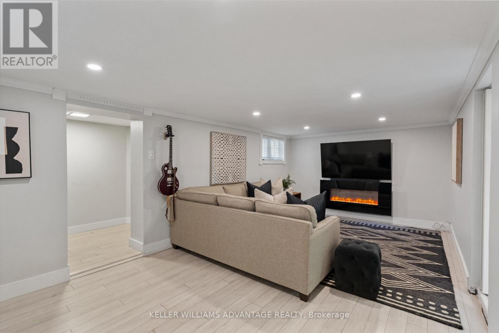 387 Elm Road, Toronto, Ontario  M5M 3V9 - Photo 33 - C12207662