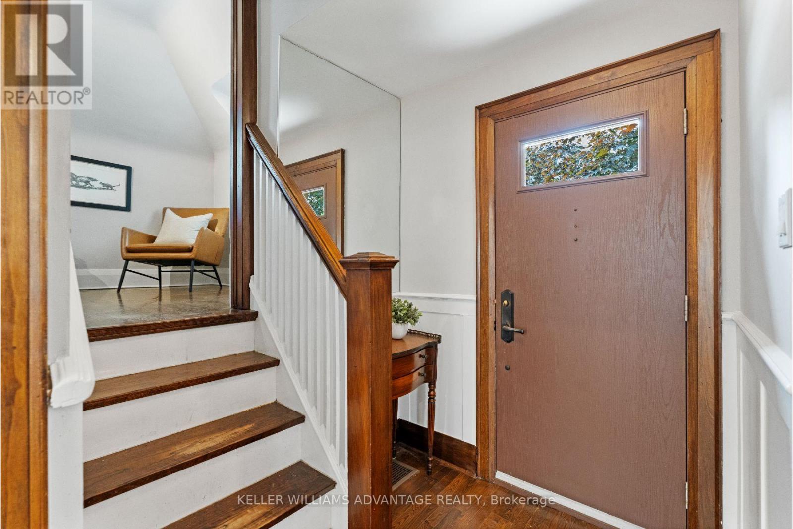 387 Elm Road, Toronto, Ontario  M5M 3V9 - Photo 4 - C12207662