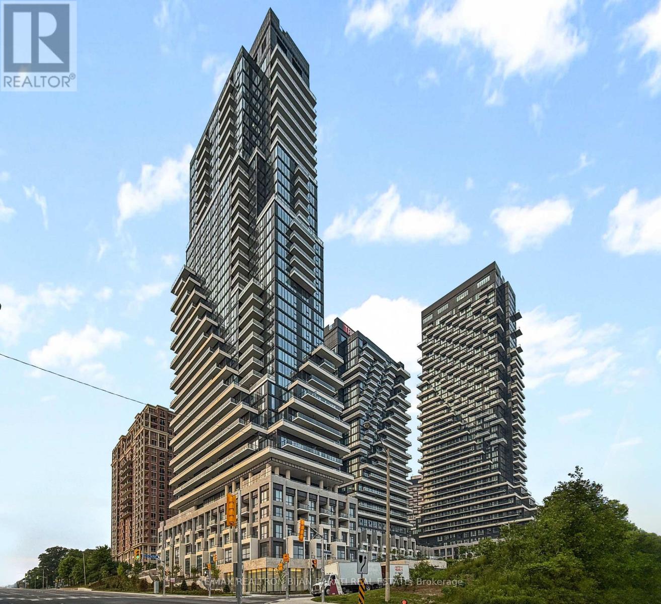 2401 - 10 Inn On The Park Drive, Toronto, Ontario  M3C 0P9 - Photo 1 - C12207680