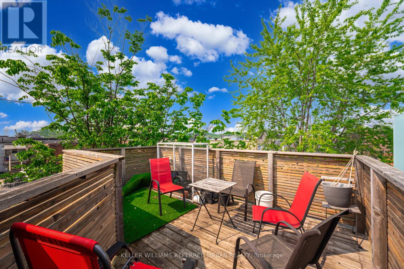 180 Beatrice Street, Toronto, Ontario  M6G 3G1 - Photo 16 - C12207686