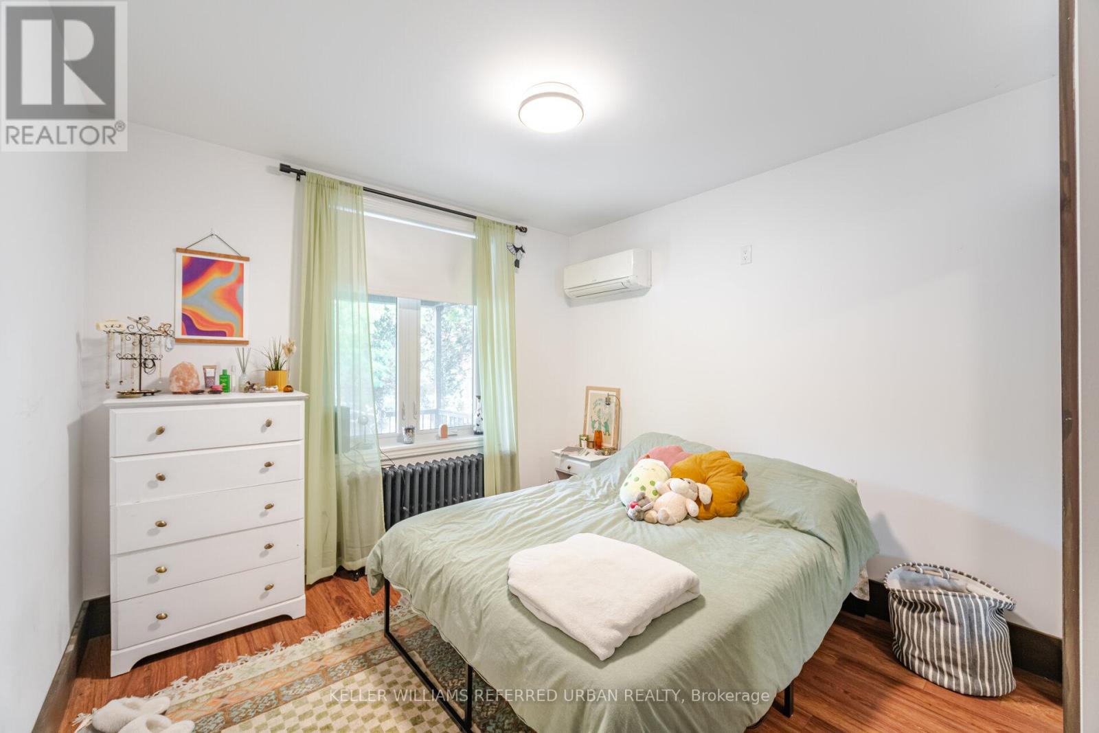 180 Beatrice Street, Toronto, Ontario  M6G 3G1 - Photo 24 - C12207686