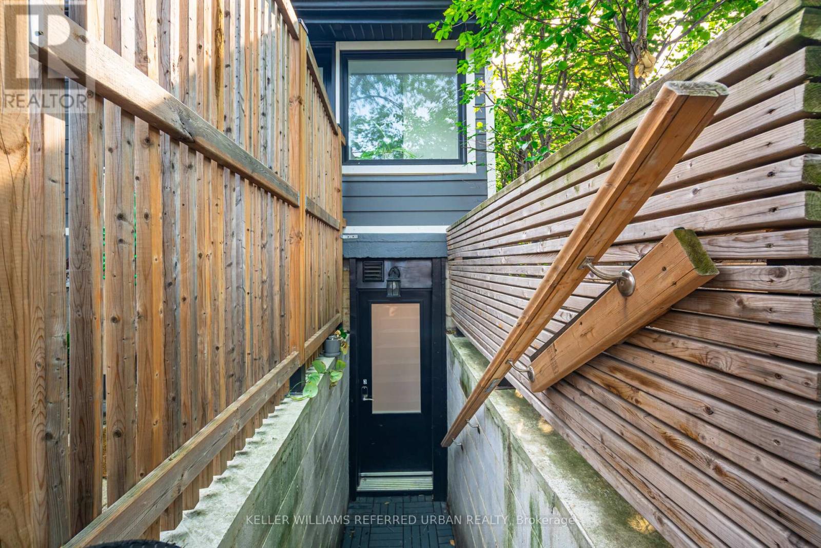 180 Beatrice Street, Toronto, Ontario  M6G 3G1 - Photo 29 - C12207686