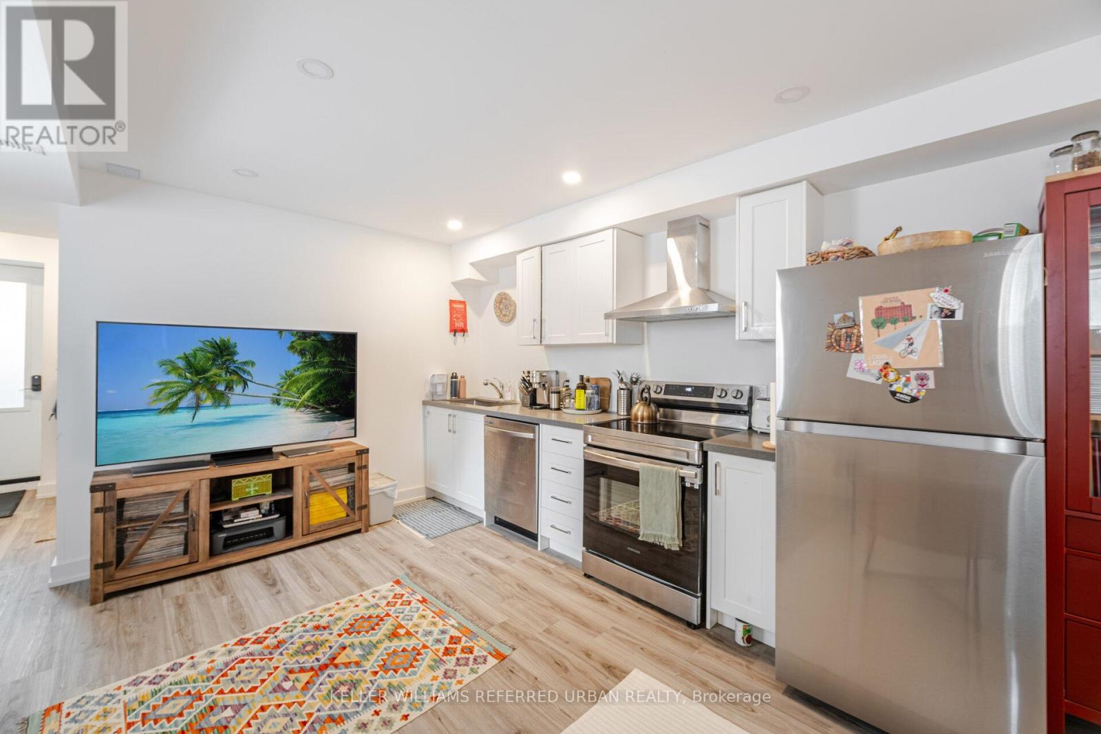 180 Beatrice Street, Toronto, Ontario  M6G 3G1 - Photo 34 - C12207686