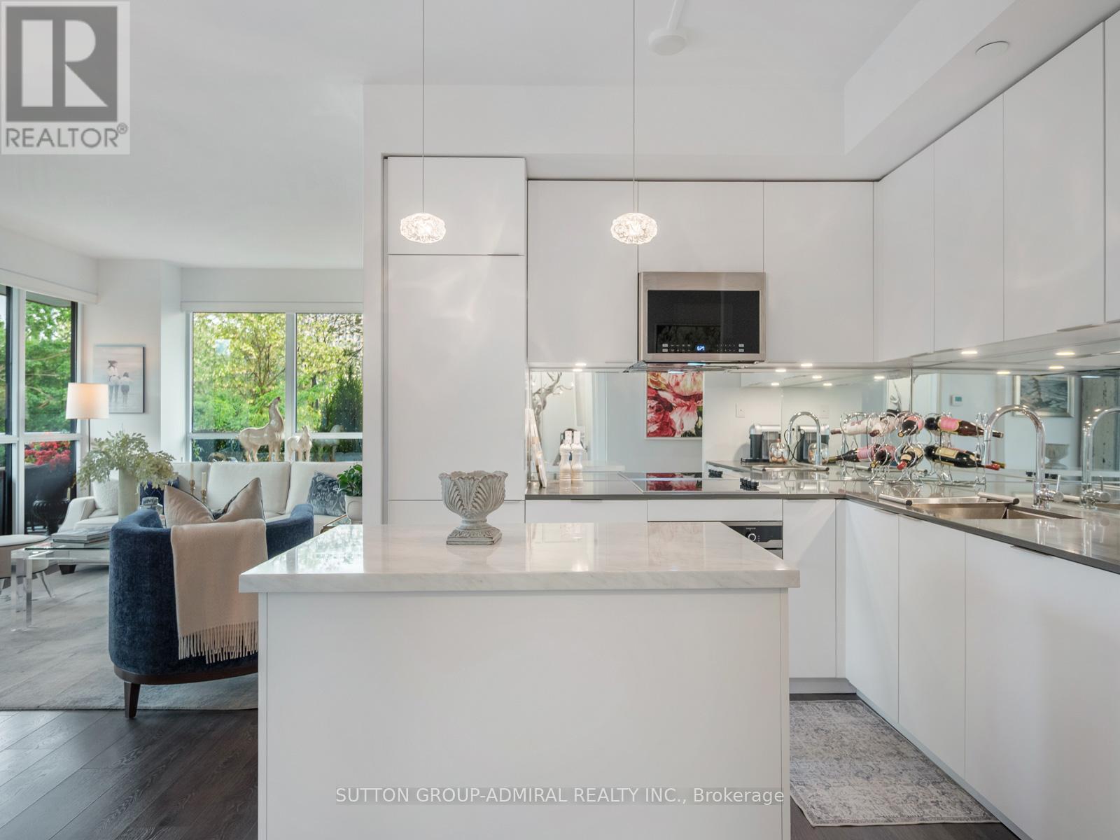 304 - 609 Avenue Road, Toronto, Ontario  M4V 0B1 - Photo 9 - C12207709