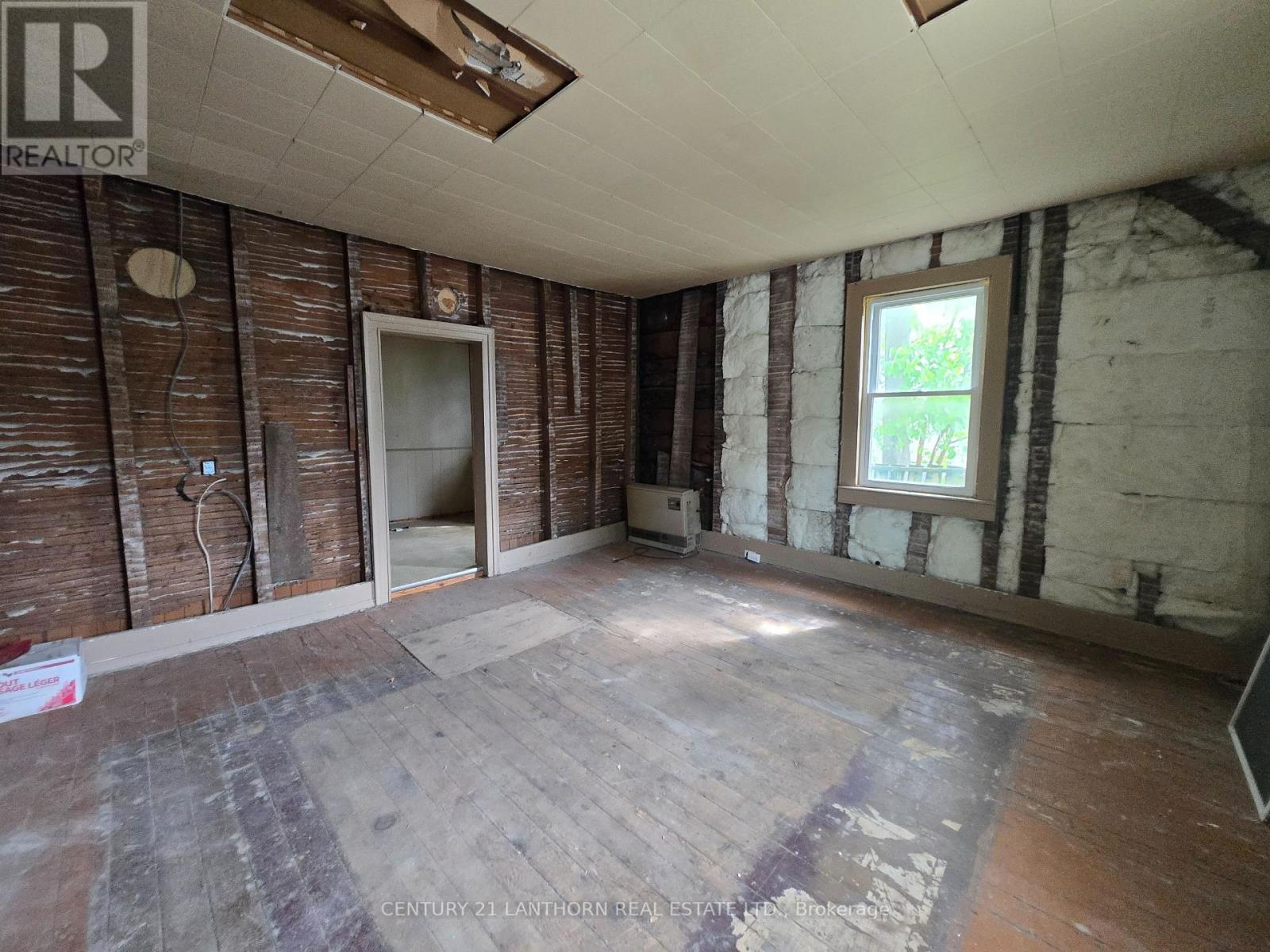 188 Dundas Street W, Quinte West, Ontario  K8V 3R2 - Photo 10 - X12207788
