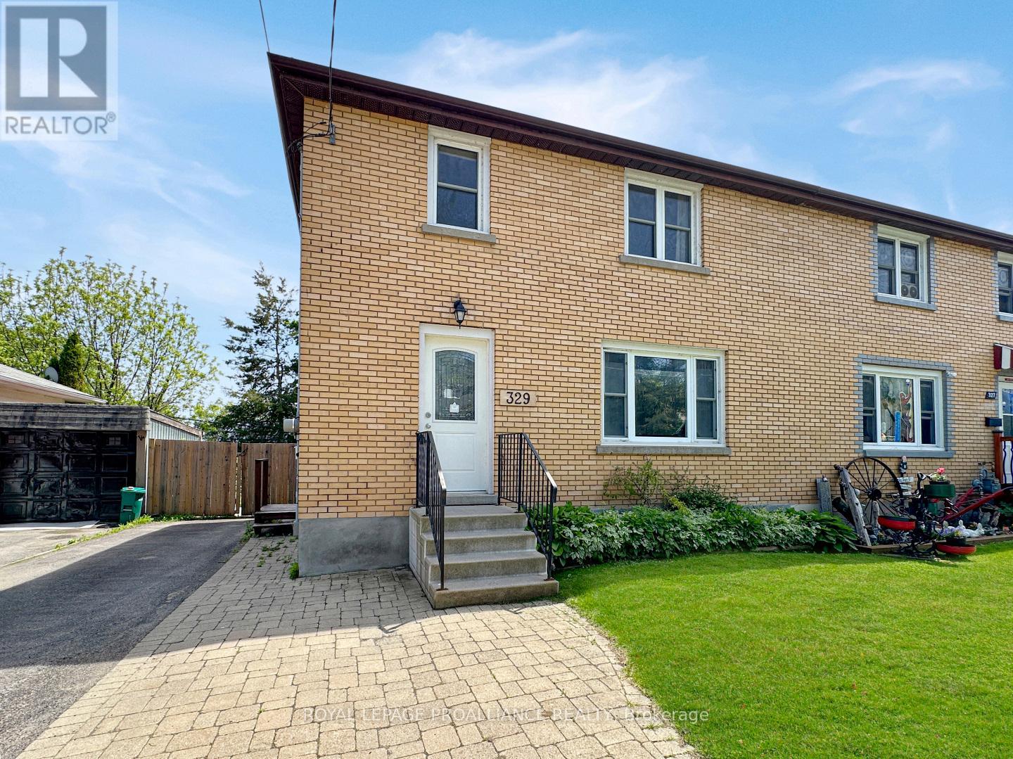 329 Bridge Street E, Belleville (Belleville Ward), Ontario  K8N 1P5 - Photo 1 - X12207790