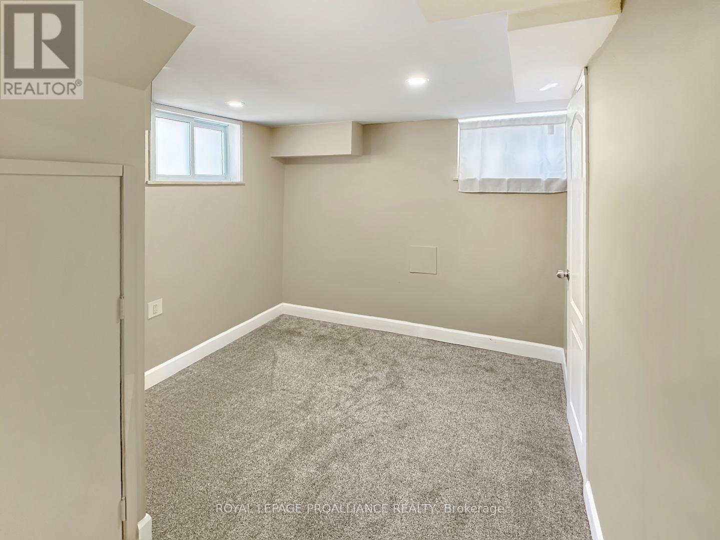 329 Bridge Street E, Belleville (Belleville Ward), Ontario  K8N 1P5 - Photo 28 - X12207790