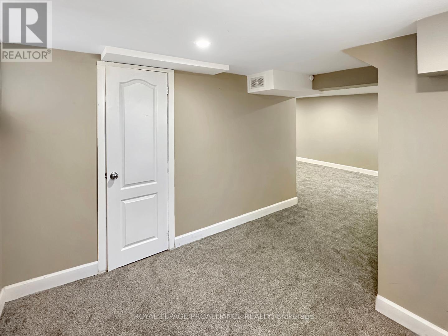 329 Bridge Street E, Belleville (Belleville Ward), Ontario  K8N 1P5 - Photo 29 - X12207790