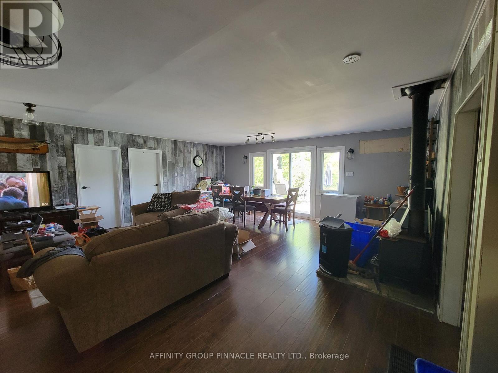 2473 Selwyn Bay Lane, Selwyn, Ontario  K0L 2H0 - Photo 10 - X12207842