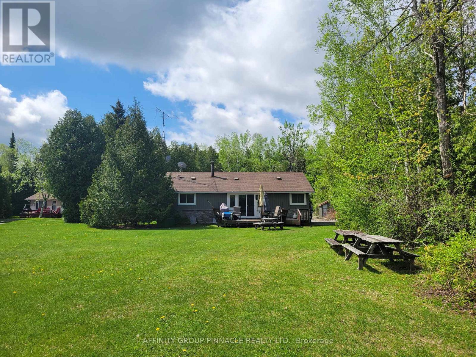 2473 Selwyn Bay Lane, Selwyn, Ontario  K0L 2H0 - Photo 39 - X12207842