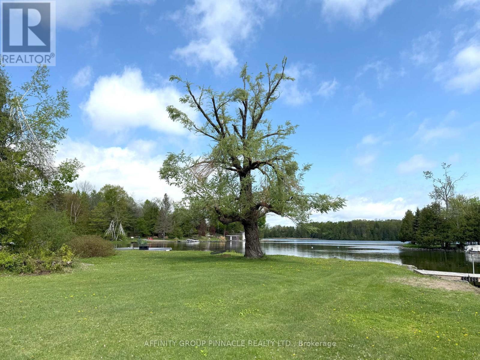 2473 Selwyn Bay Lane, Selwyn, Ontario  K0L 2H0 - Photo 40 - X12207842