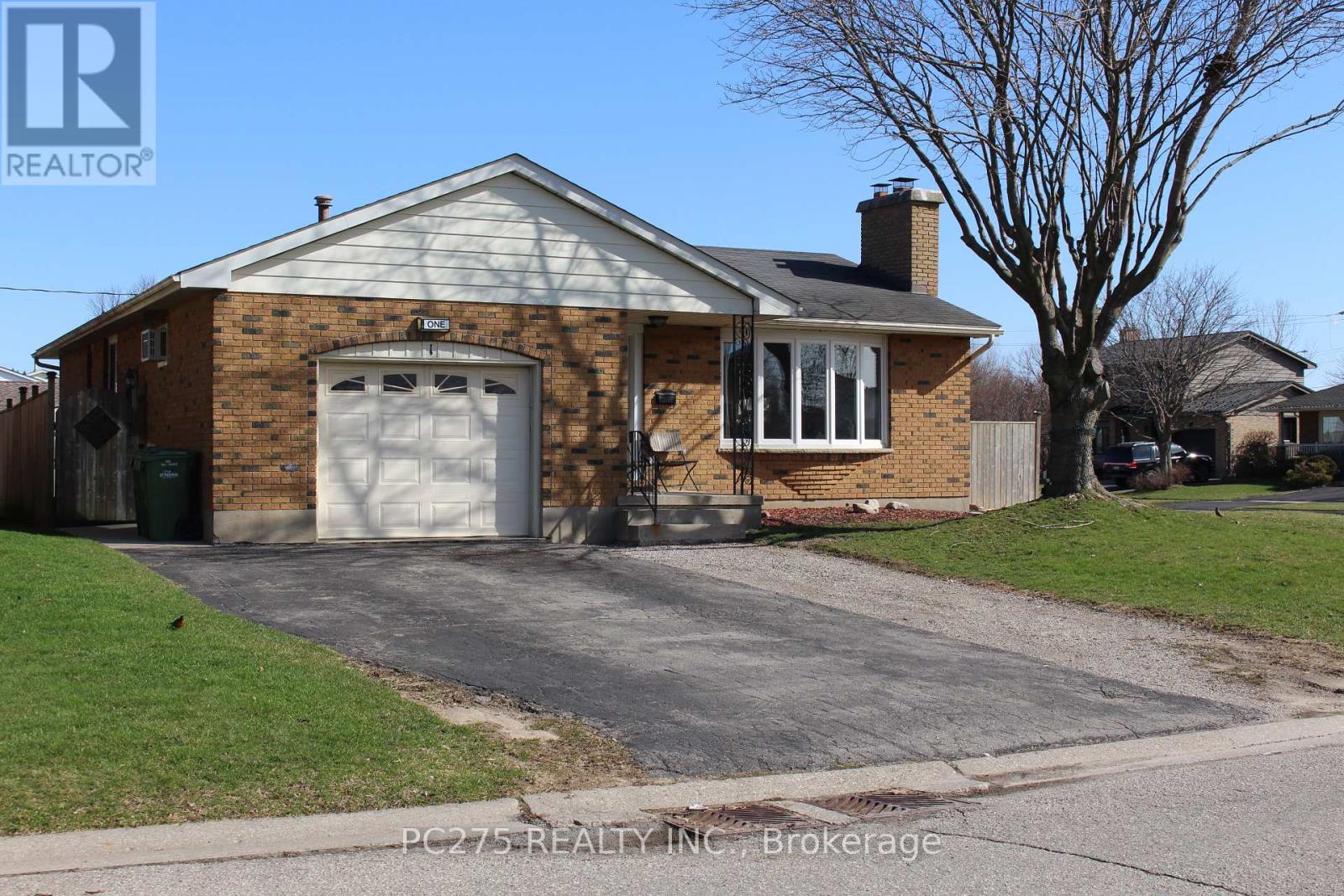 1 IDSARDI AVENUE, St. Thomas, Ontario
