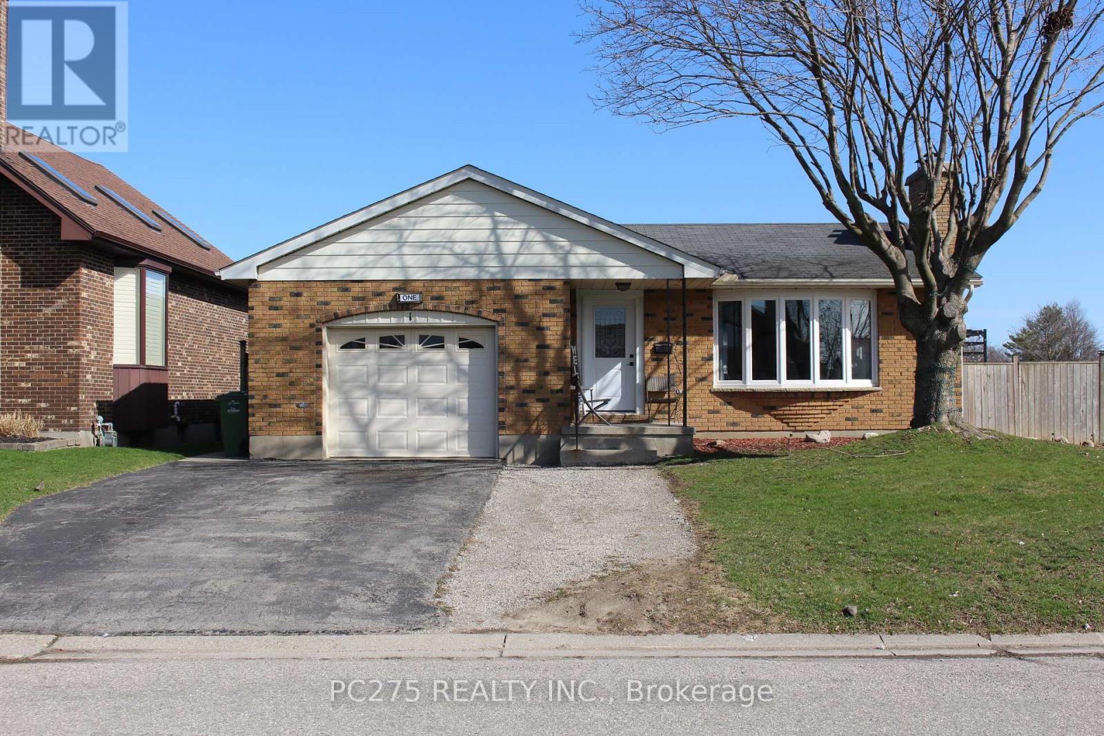 1 Idsardi Avenue, St. Thomas, Ontario  N5R 5P5 - Photo 2 - X12207722