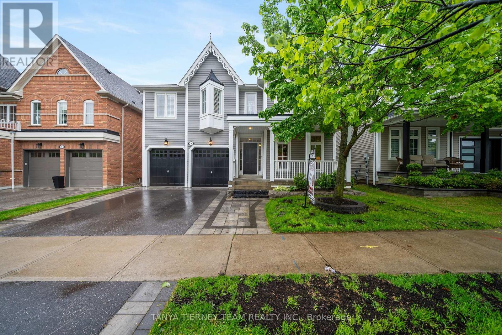 3 DENBURY COURT, Whitby, Ontario