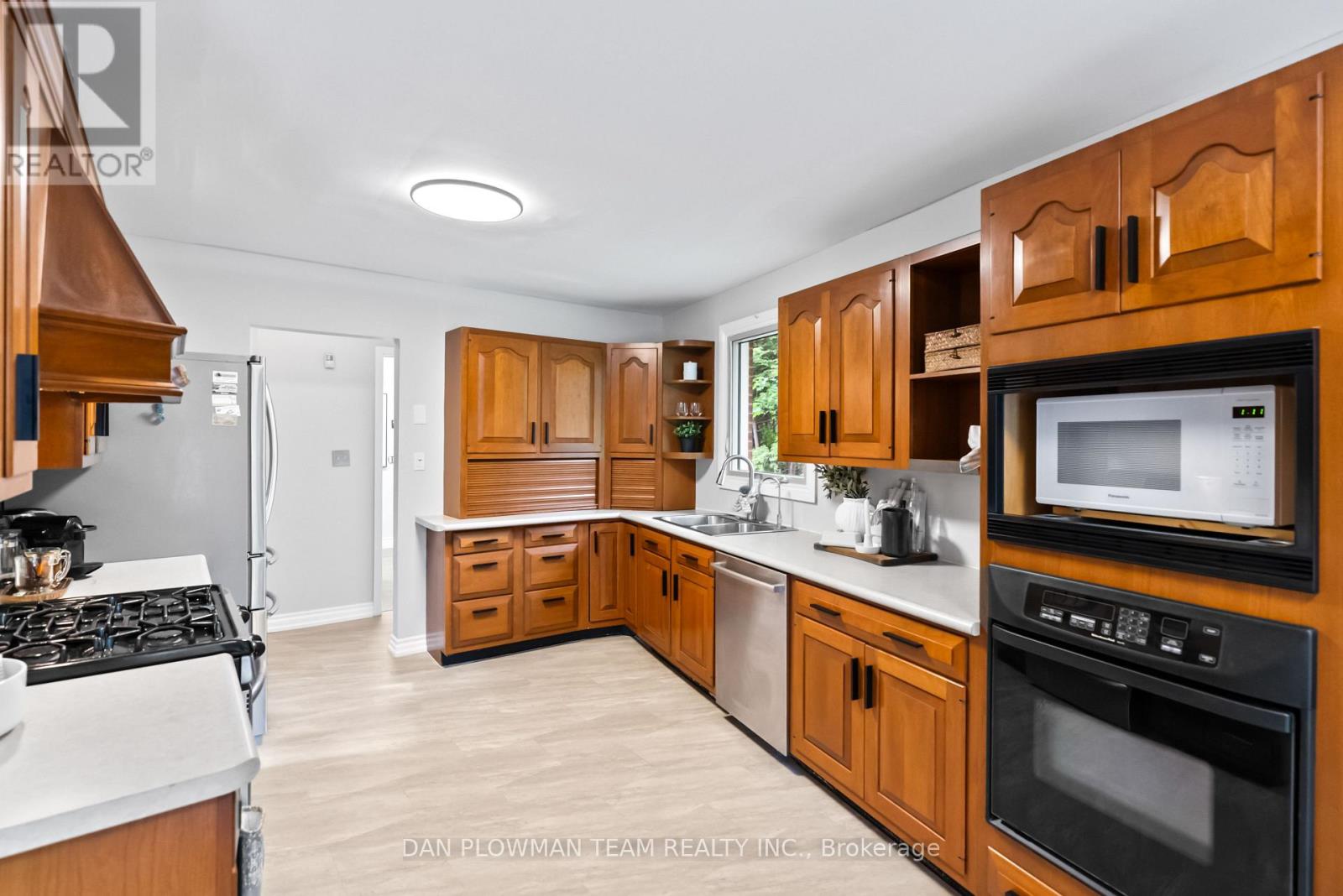 128 Marica Avenue, Oshawa (Centennial), Ontario  L1G 3G8 - Photo 14 - E12207710