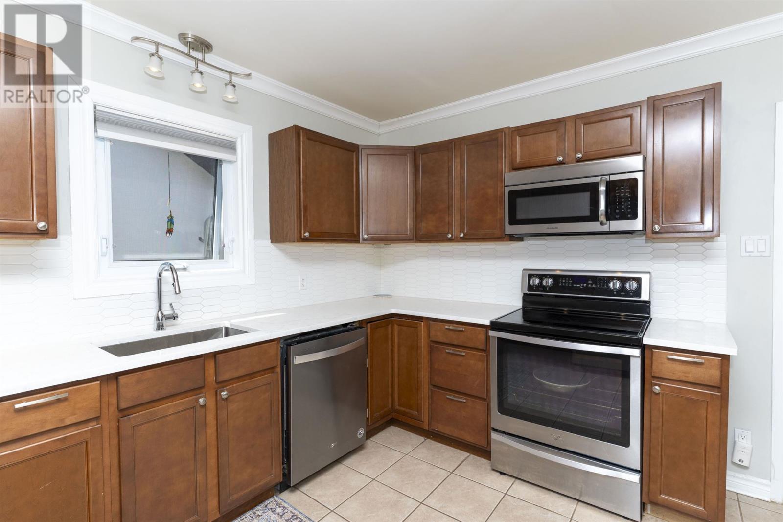 531 Hyde Park Ave, Thunder Bay, Ontario  P7E 1Y1 - Photo 8 - TB251486