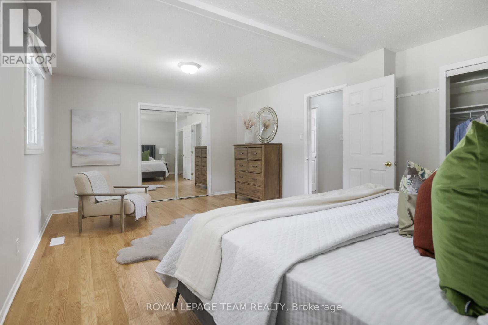 102 Oriole Avenue, Ottawa, Ontario  K2L 1E7 - Photo 21 - X12207724