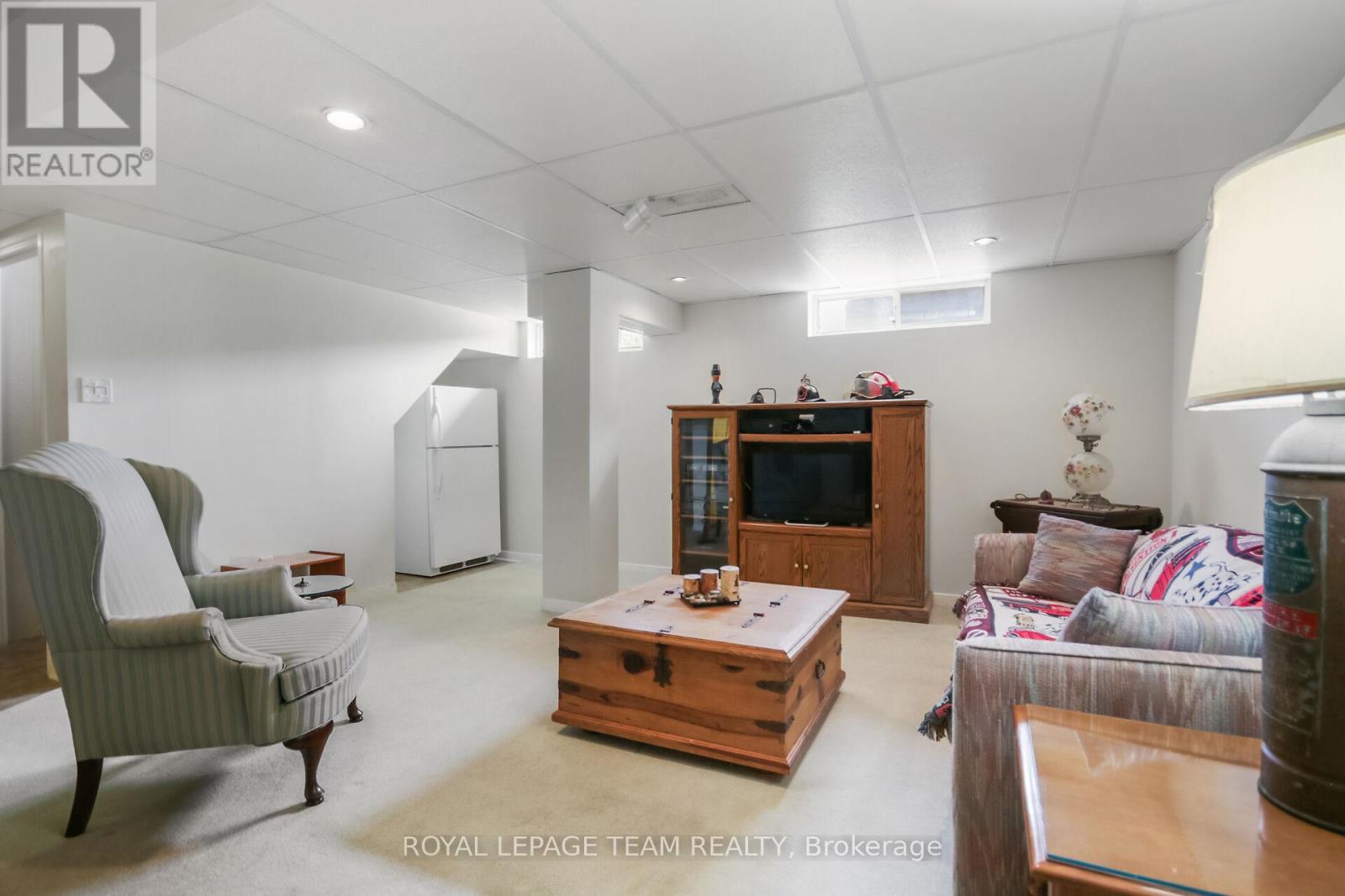 102 Oriole Avenue, Ottawa, Ontario  K2L 1E7 - Photo 29 - X12207724