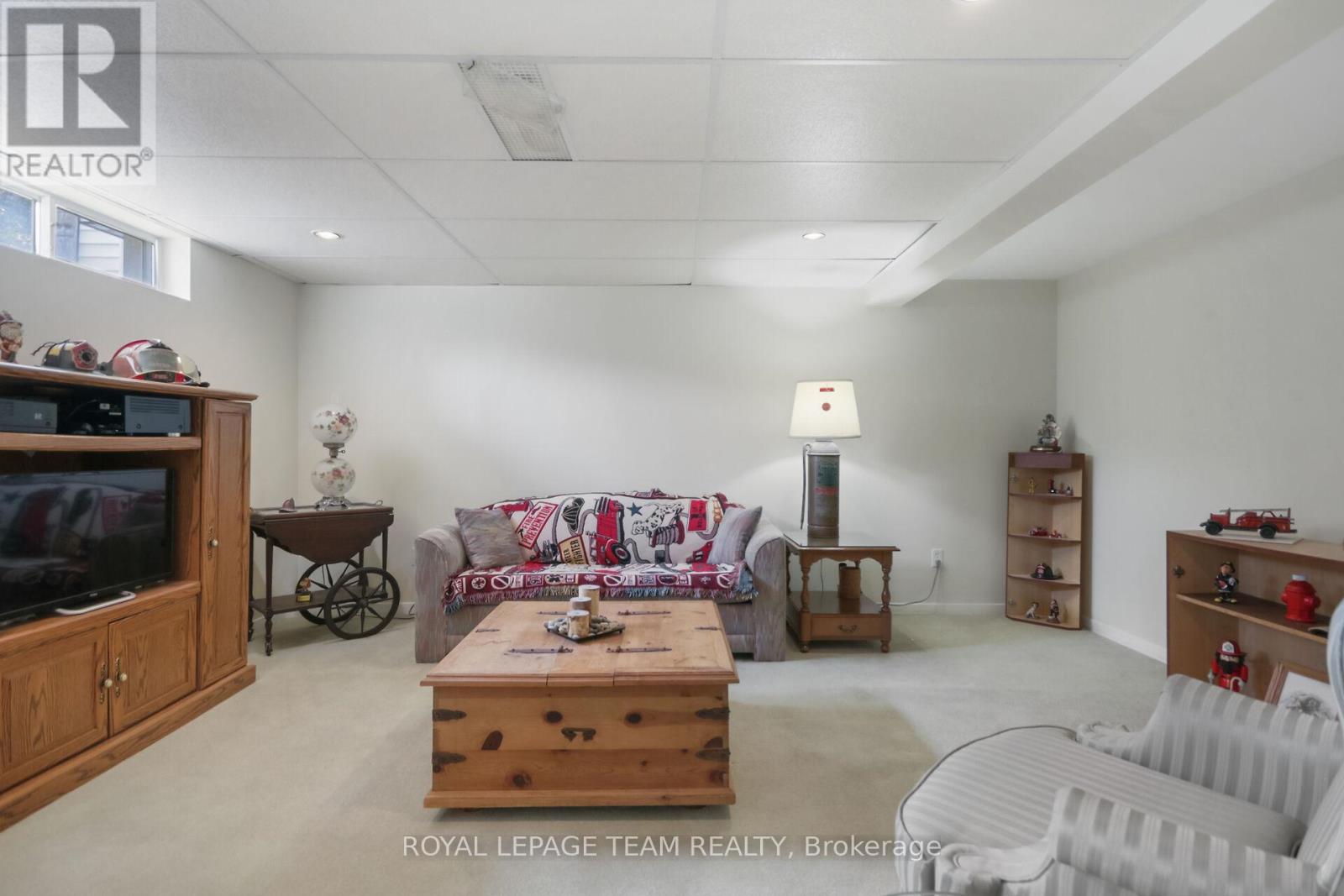 102 Oriole Avenue, Ottawa, Ontario  K2L 1E7 - Photo 31 - X12207724