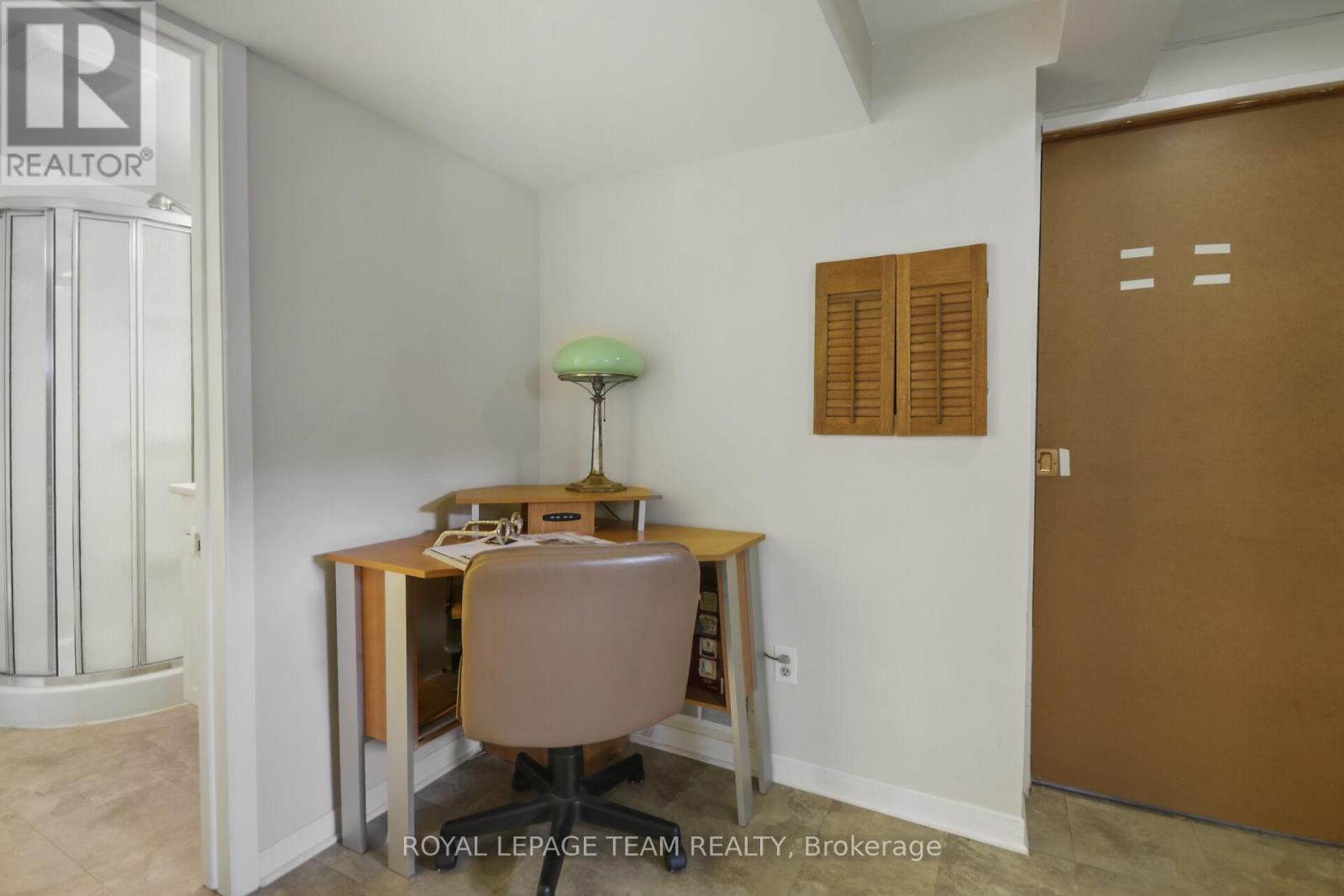 102 Oriole Avenue, Ottawa, Ontario  K2L 1E7 - Photo 35 - X12207724