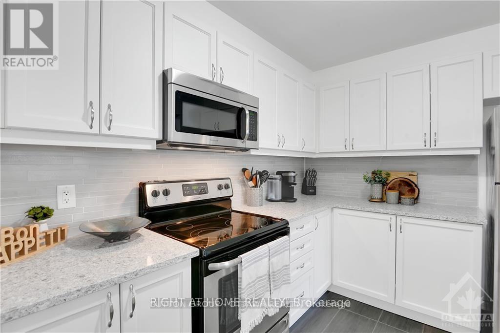 593 Foxlight Circle, Ottawa, Ontario  K2M 0L9 - Photo 13 - X12207755