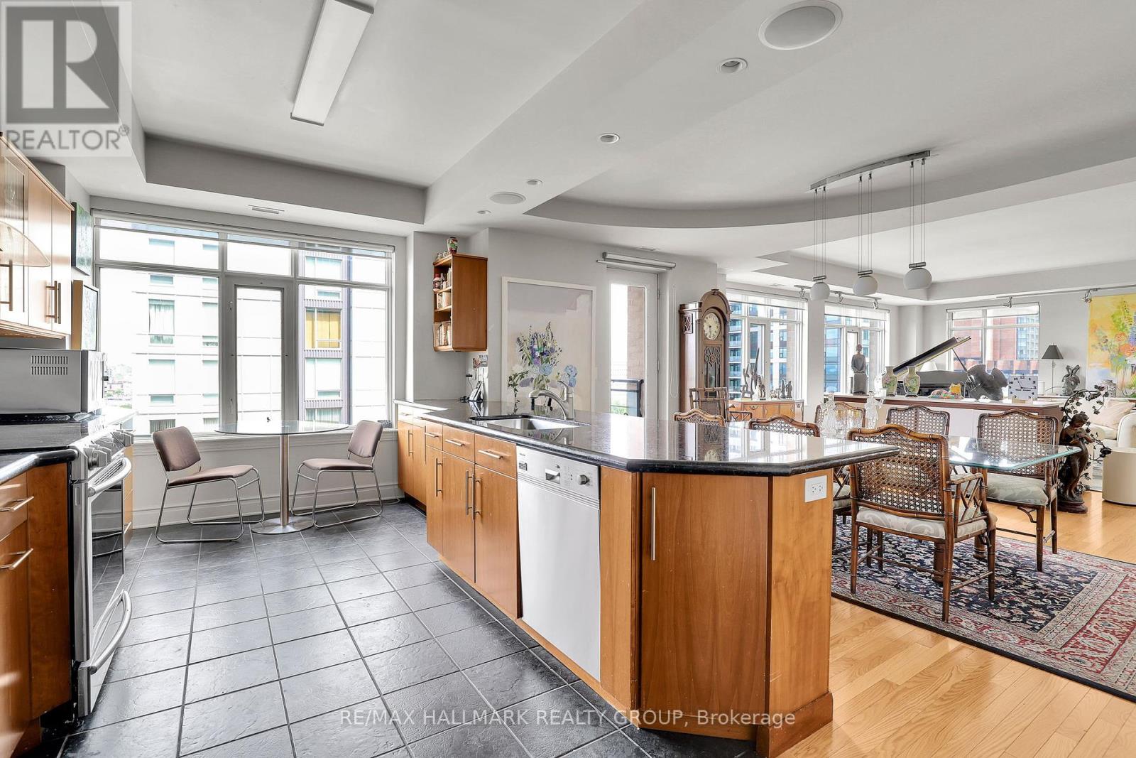 1003 - 85 Bronson Avenue, Ottawa, Ontario  K1R 6G7 - Photo 12 - X12207783