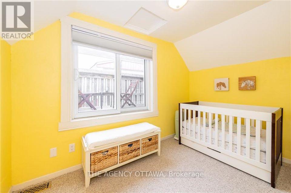 223 Carruthers Avenue, Ottawa, Ontario  K1Y 1N8 - Photo 12 - X12207805
