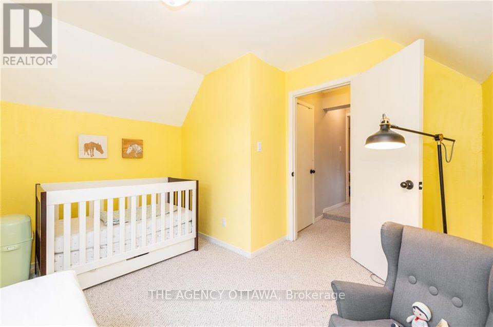 223 Carruthers Avenue, Ottawa, Ontario  K1Y 1N8 - Photo 14 - X12207805