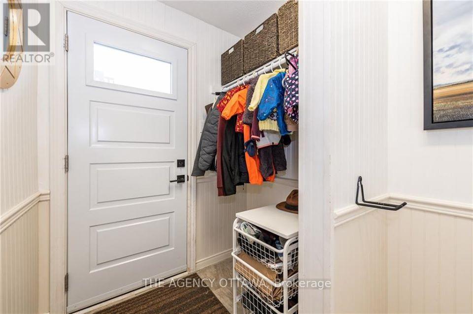 223 Carruthers Avenue, Ottawa, Ontario  K1Y 1N8 - Photo 16 - X12207805